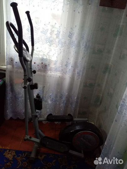 Эллиптический тренажер