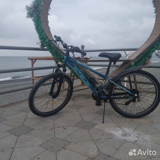 Продам велосипед подрастковый стелс навигатор 400