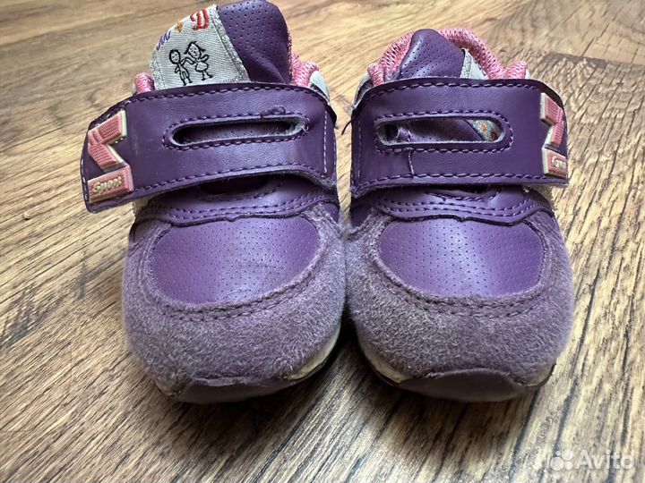 Кроссовки детские