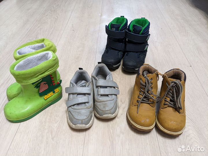 Детские ботинки, сапоги, кроссовки