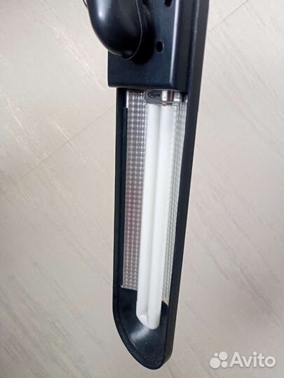 Лампа настольная