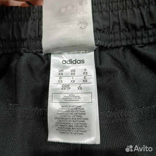 Спортивные штаны adidas