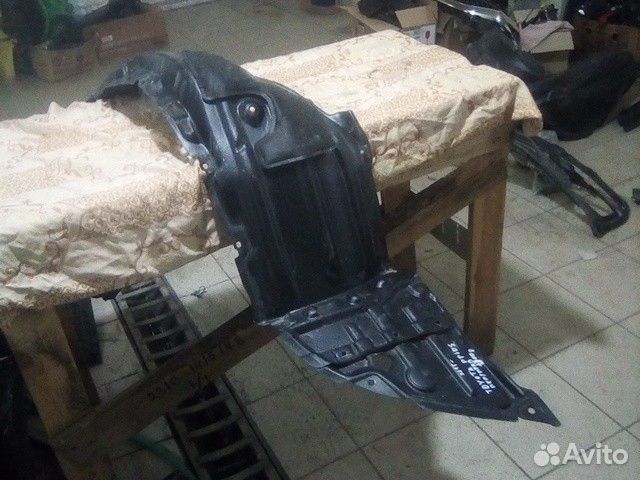 Подкрыльник передний правый Toyota Prius 2015