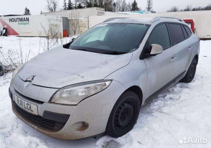 Renault Megane 2012 г по запчастям