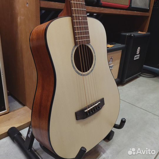 Акустическая гитара Cort