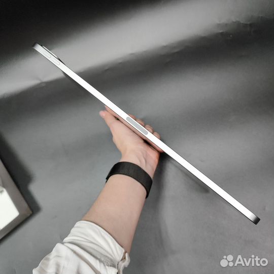 Планшет Apple iPad Pro 12.9 2022 Wi-Fi 256Gb