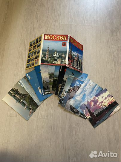 16 плотных открыток, посвященных Москве
