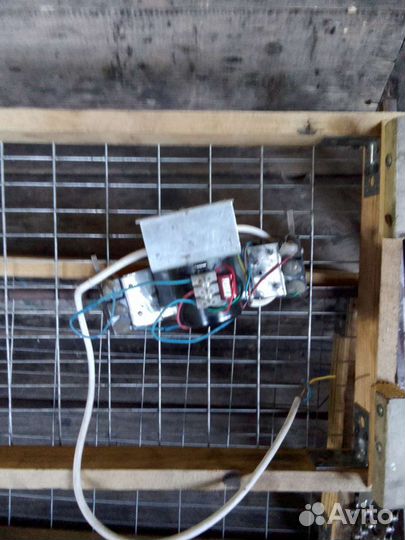 Поворотный механизм для инкубатора