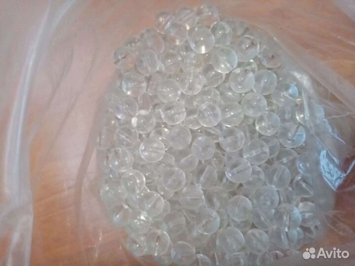 Стеклянные бусины