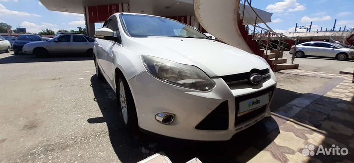 Ford Focus 2.0 AMT, 2012, битый, 278 000 км