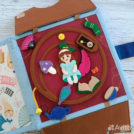 Алиса в стране чудес. Книга из фетра