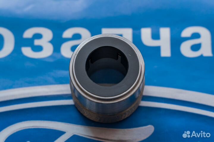 Направляющая блок-втулка рейки правая Форд Фокус 2