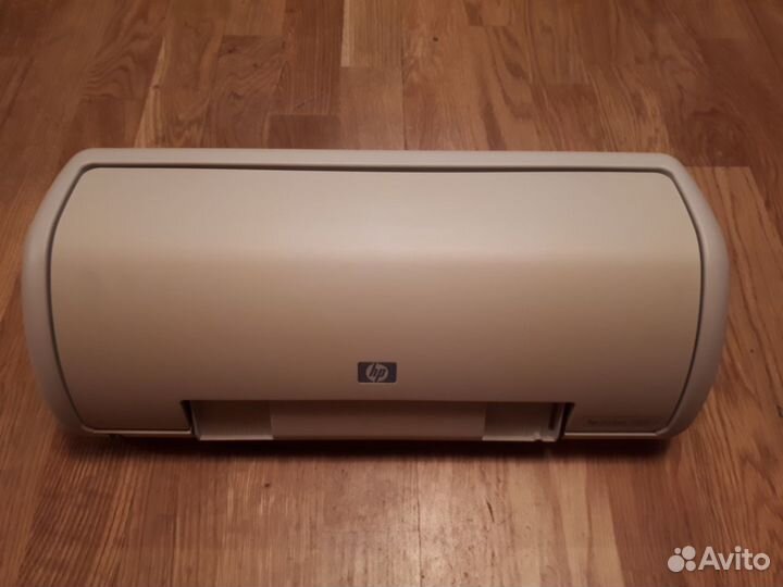 Цветной струйный принтер HP DeskJet 3520