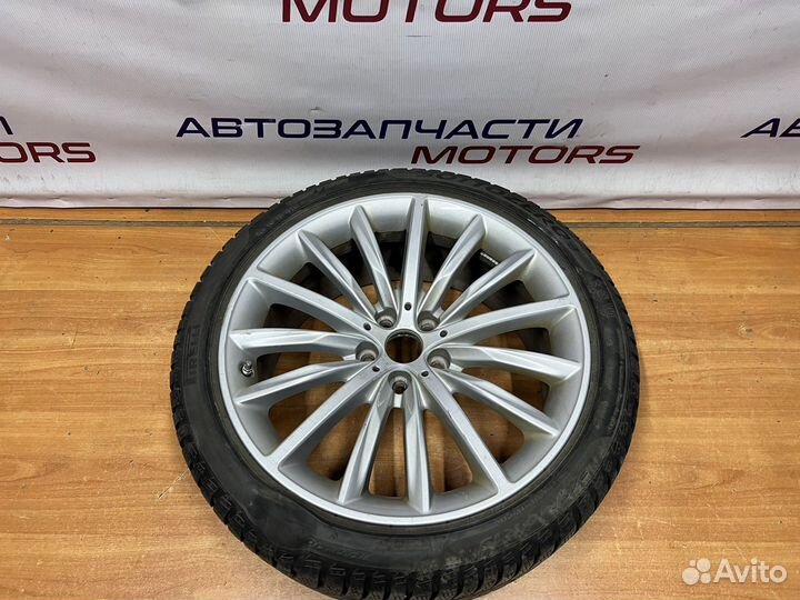 BMW G20 G30 литой диск с шиной R19 Pirelli