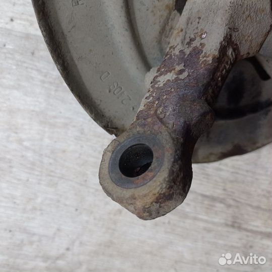 Кулак поворотный Renault Logan 1 правый