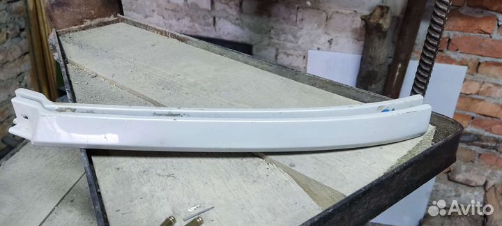 Планка под фару