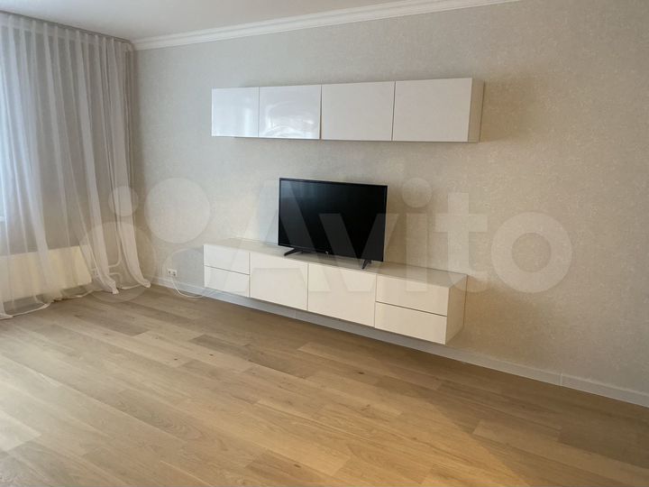 2-к. квартира, 60 м², 7/17 эт.