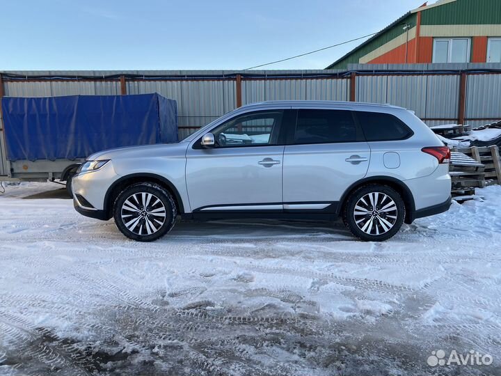 Mitsubishi Outlander 2.0 CVT, 2019, 77 000 км