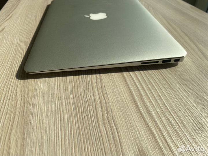Apple MacBook Air 2012