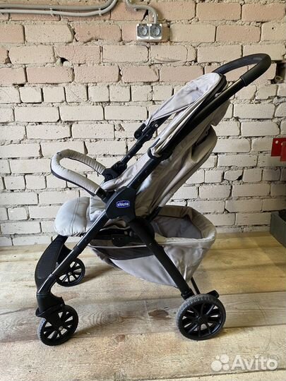 Коляска прогулочная Chicco kwik ONE 0+