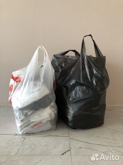 Продам 2 пакета вещей на мальчика