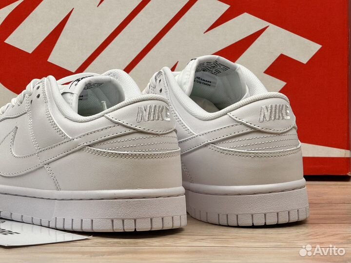 Кроссовки Nike Dunk Low Triple White