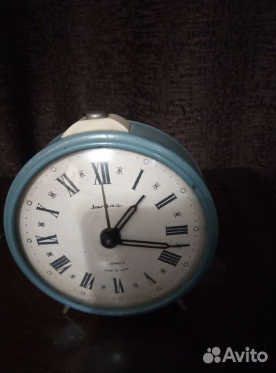 Будильник СССР янтарь