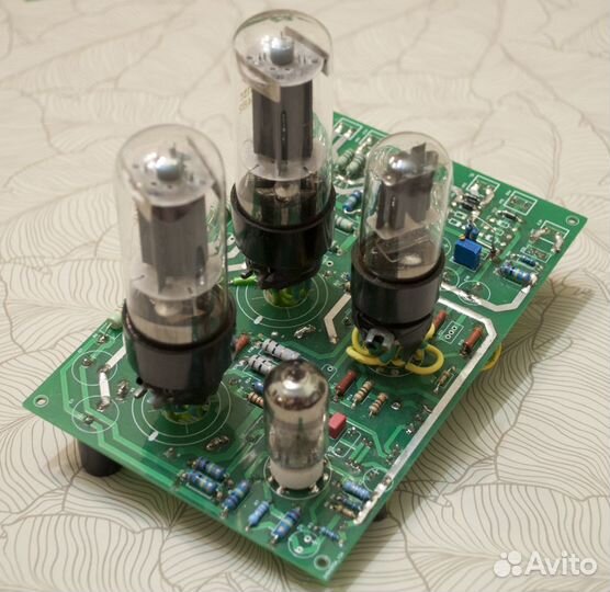 Ламповый гитарный усилитель 25-50Вт