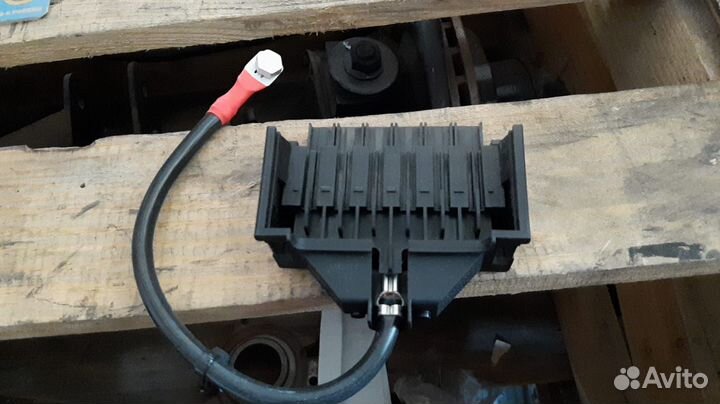 Блок предохранителей 2170 подкапотный