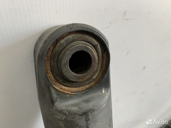 Амортизатор задний