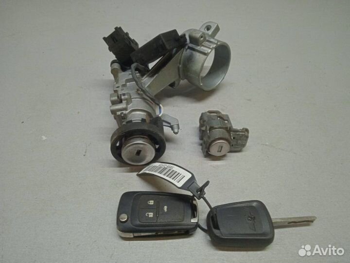 Замок зажигания Chevrolet Aveo T300