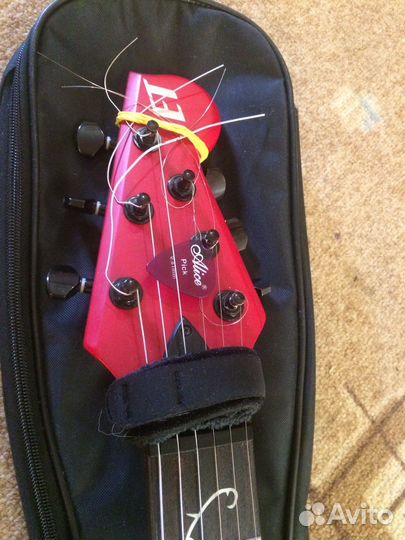 Электрогитра+irig 2+чехол+подставка+мелочи