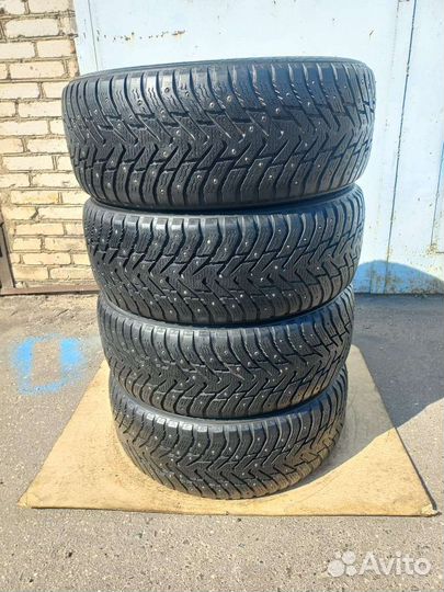Nokian Tyres Hakkapeliitta 8 SUV 235/55 R18