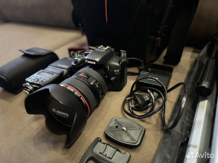 Зеркальный фотоаппарат canon eos 550d +Объектив EF