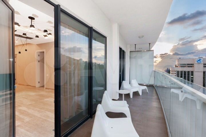 3-к. апартаменты, 90 м², 18/30 эт.