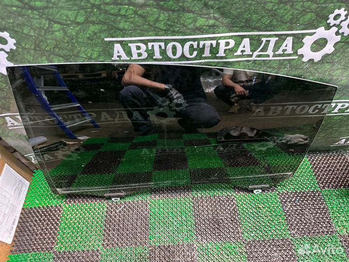 Стекло двери заднее левое Lexus Es 7 2018-2023