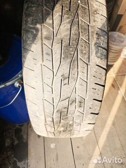 Continental ContiCrossContact LX2 215/60 R17