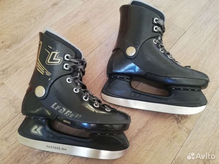 Коньки хоккейные детские р. 33