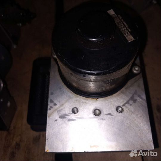 Фольксваген таурек блок ABS 7L0907379B