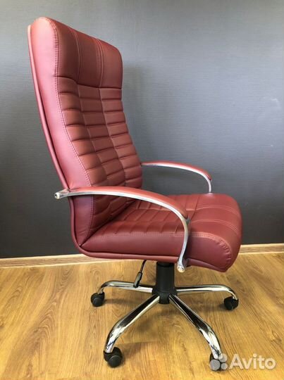 Офисное кресло. Гарантия 1 год