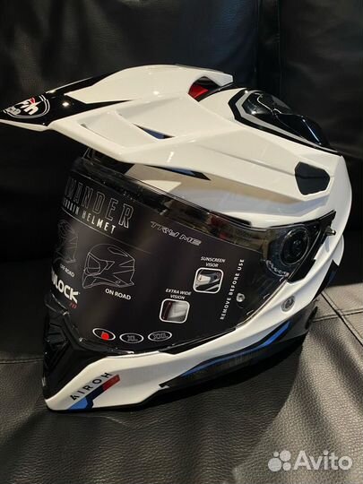 Дорожный шлем Airoh Commander