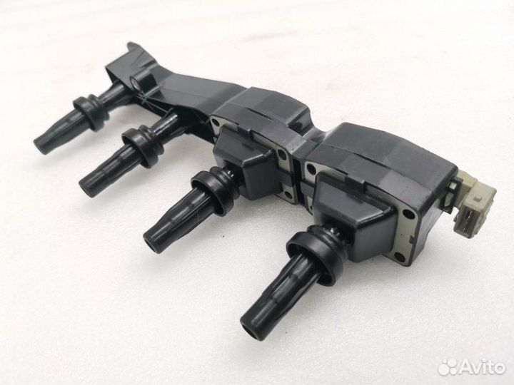 Катушка зажигания Peugeot Partner B9 TU5JP4B 2013