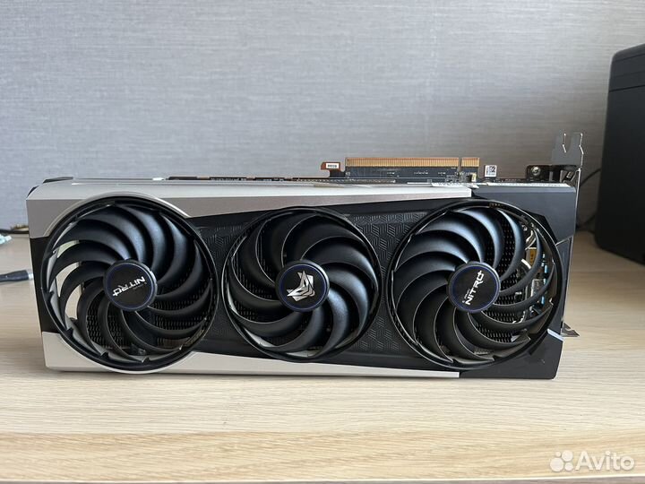 Sapphire AMD Radeon RX 6700 XT nitro+ 12GB