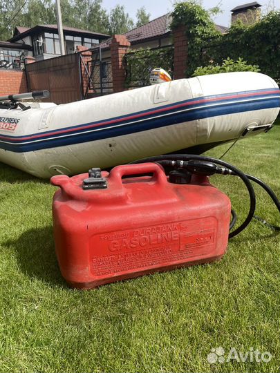 Надувная лодка Zodiac с мотором Johnson 9,9