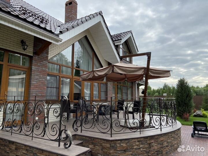 Зонт для дачи. Уличный зонт. Зонт боковой