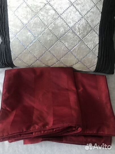 Декоративные подушки (2) + 2 наволочки IKEA