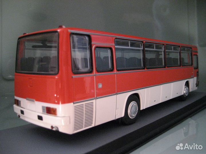 Ikarus Икарус 256.54 (1985) Красно-белый Classicbu