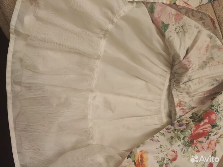 Нарядное платье для девочки 122