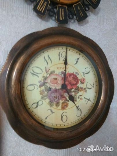 Часы настенные и настольные ходики