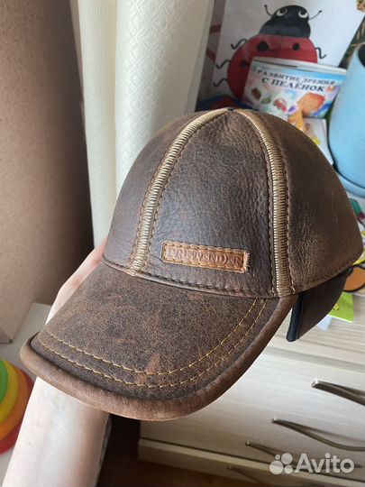 Мужская кожаная кепка зимняя